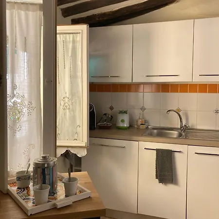 Appartement Dimora Leonardo. Centro Storico. *