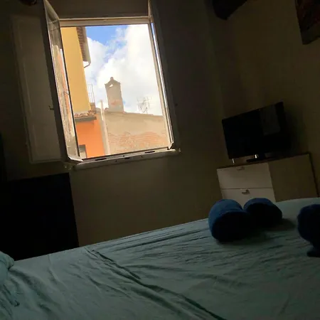 Dimora Leonardo. Centro Storico. アパート *